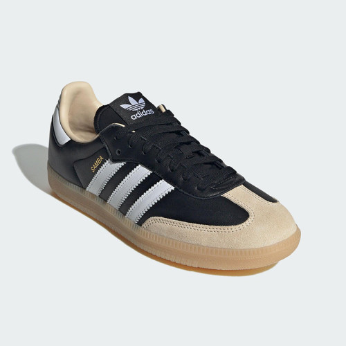 Adidas/阿迪达斯正品三叶草男女日常运动耐磨低帮休闲鞋JS3832