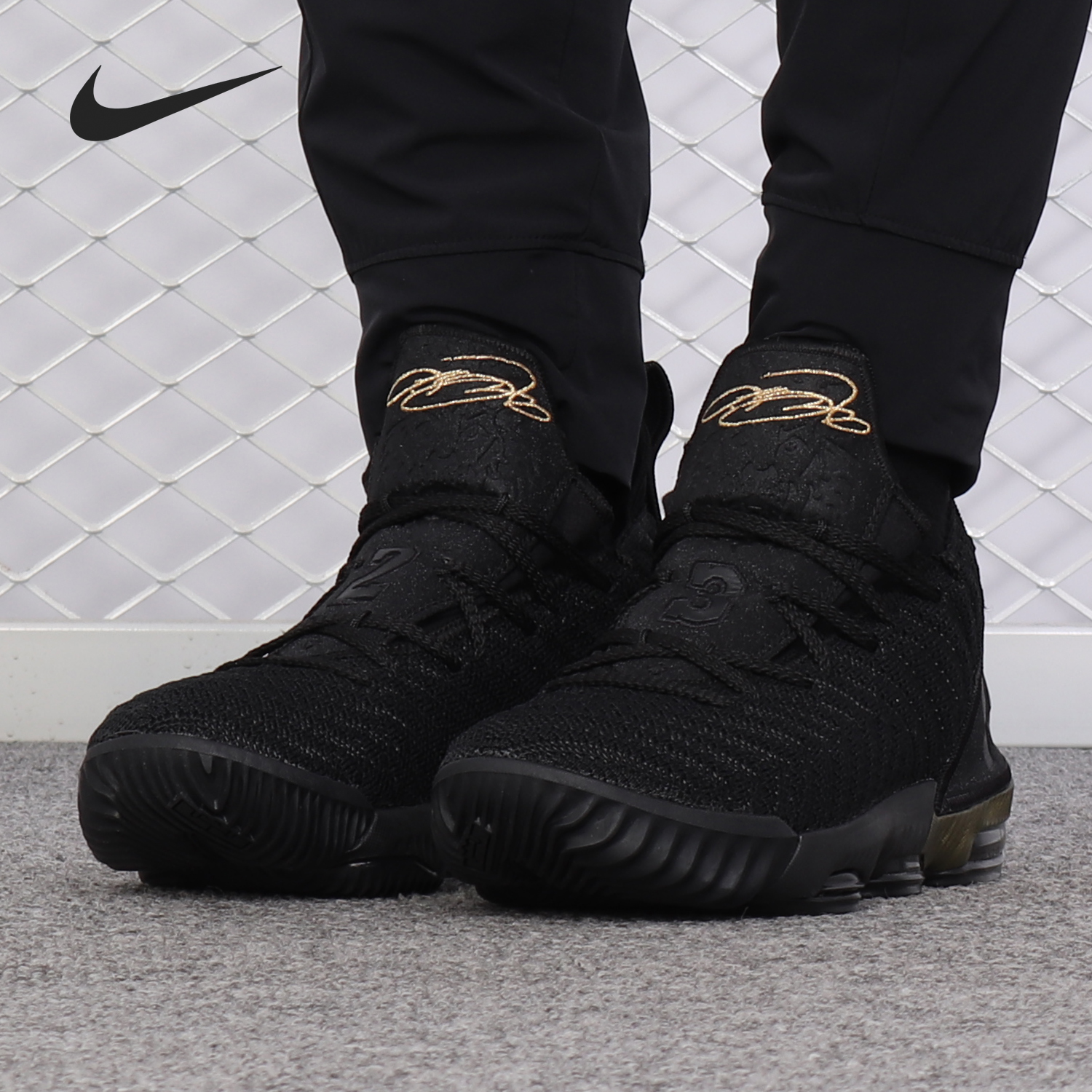 Nike/耐克正品 LEBRON XVI 詹姆斯16(GS)大童运动篮球鞋 AQ2465