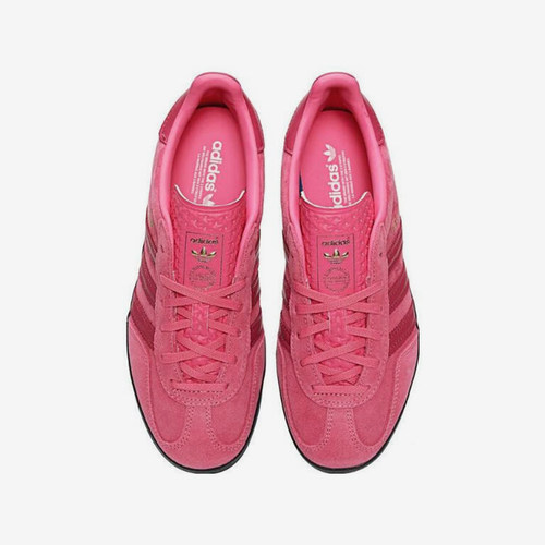 系带板鞋低帮（帮高小于10cm)