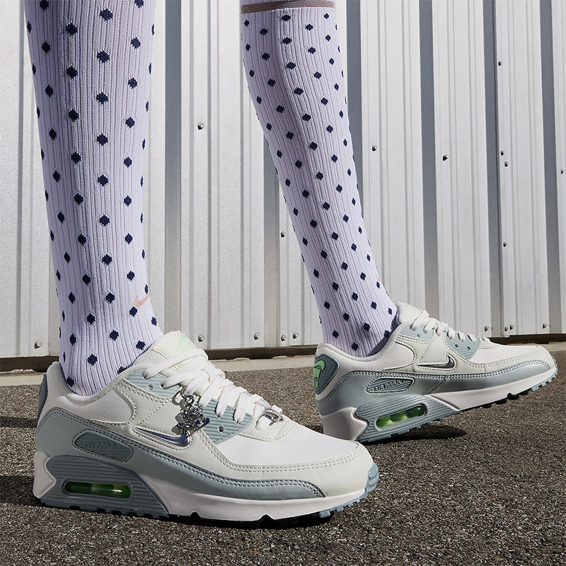 Nike/耐克正品Air Max 90女士低帮气垫减震耐磨跑步鞋FN6948-100,运动鞋new,跑步鞋,淘宝优惠券,粉丝福利购,淘宝优惠卷