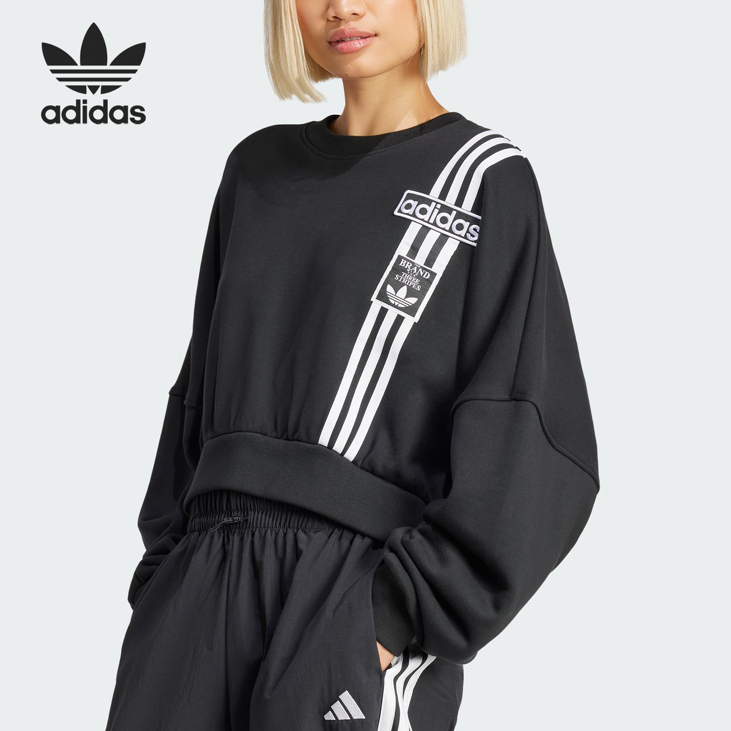 Adidas/阿迪达斯官方正品新款女士柔软透气圆领卫衣套头衫JD0189
