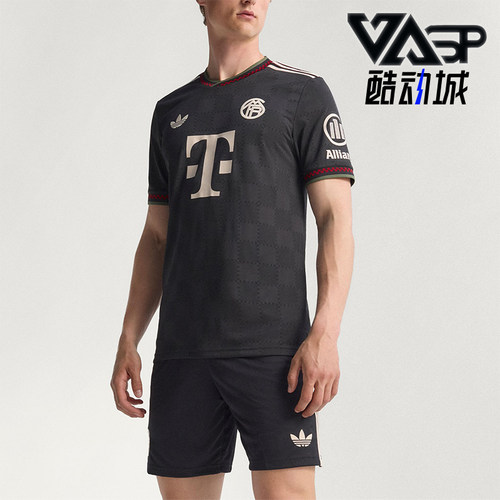 Adidas/阿迪达斯正品三叶草男士透气修身运动训练足球短袖KE6802
