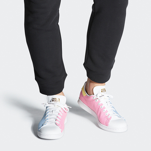新款 Adidas 阿迪达斯正品 秋季 FY9021 男女通用运动休闲板鞋