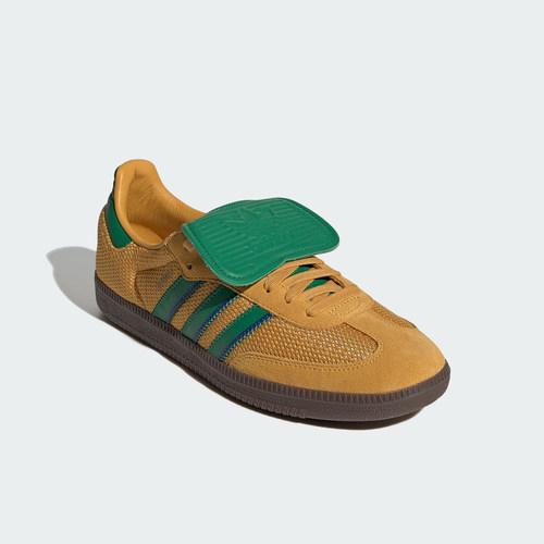 系带板鞋低帮（帮高小于10cm)