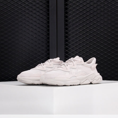 透气耐磨系带运动休闲鞋