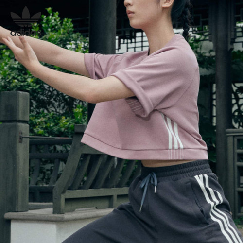 透气休闲短袖Adidas/阿迪达斯