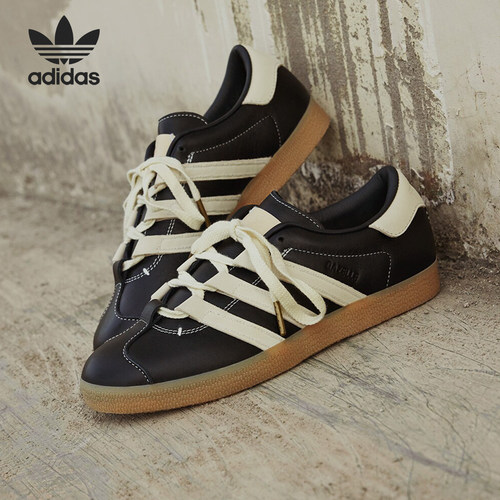 休闲板鞋Adidas/阿迪达斯耐磨