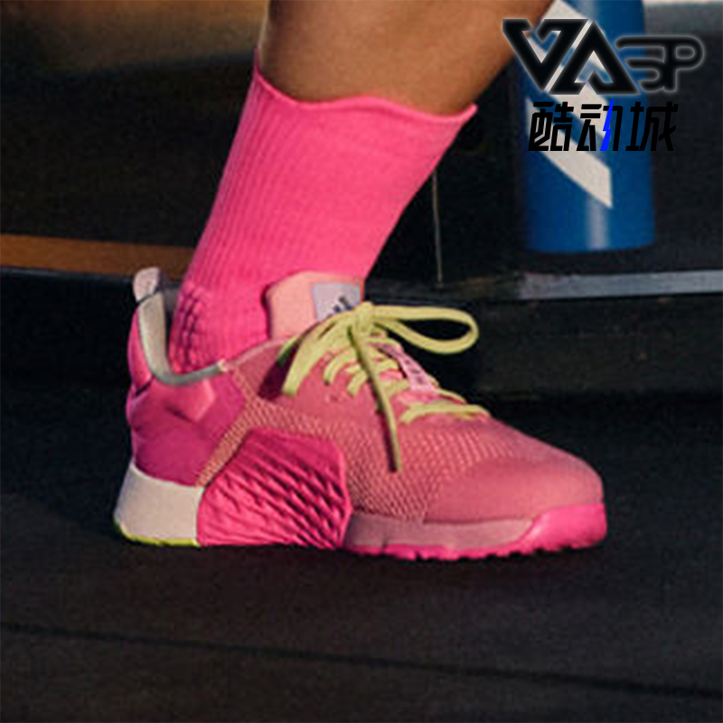 阿迪达斯女士透气训练运动鞋