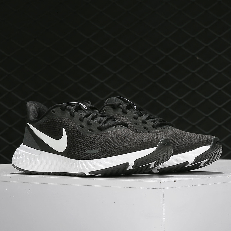 Nike/耐克正品2019冬季女子休闲运动轻便舒适跑步鞋BQ3207-002