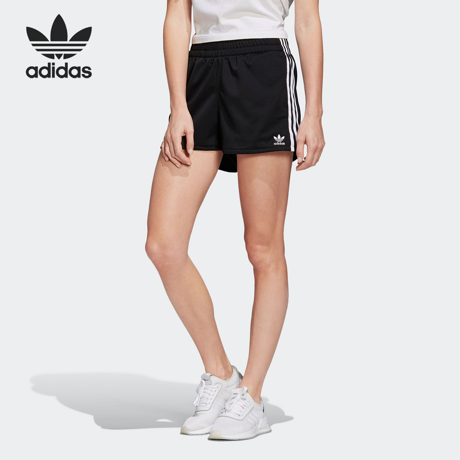 Adidas/阿迪达斯运动休闲短裤