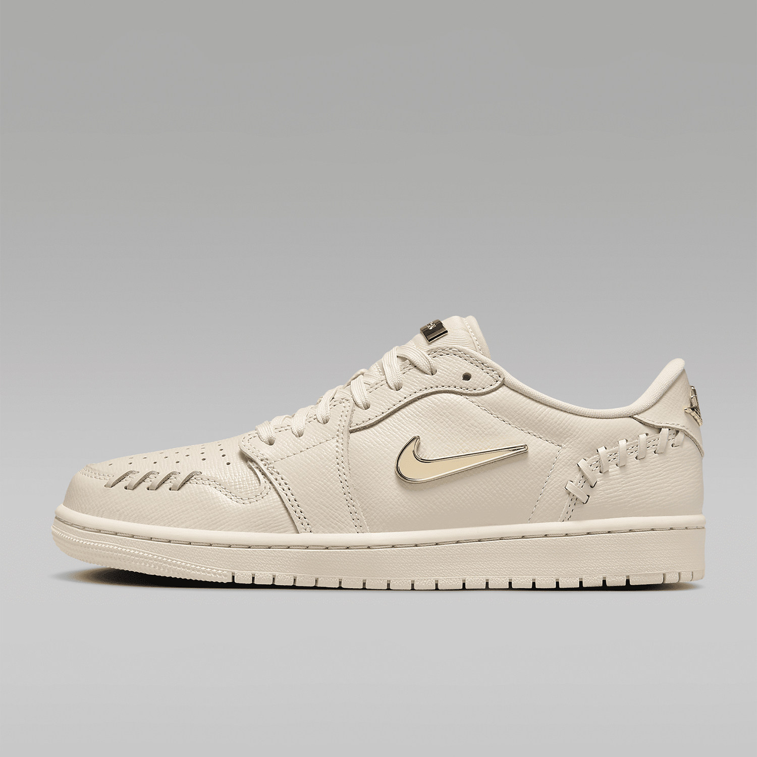Nike/耐克正品Air Jordan 1 MM Low小金钩女子板鞋FN5032-200