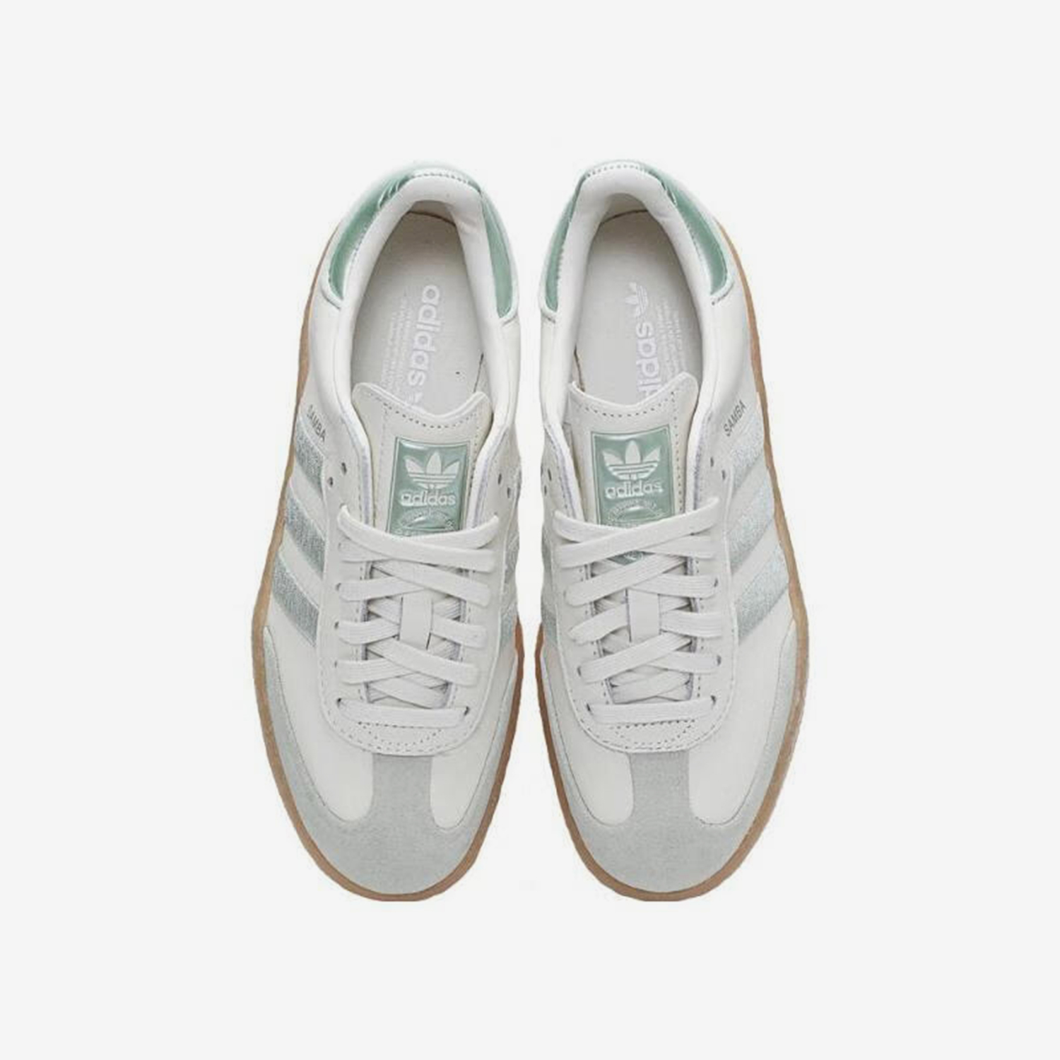 系带板鞋低帮（帮高小于10cm)