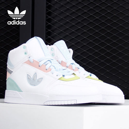 阿迪达斯经典三叶草运动鞋