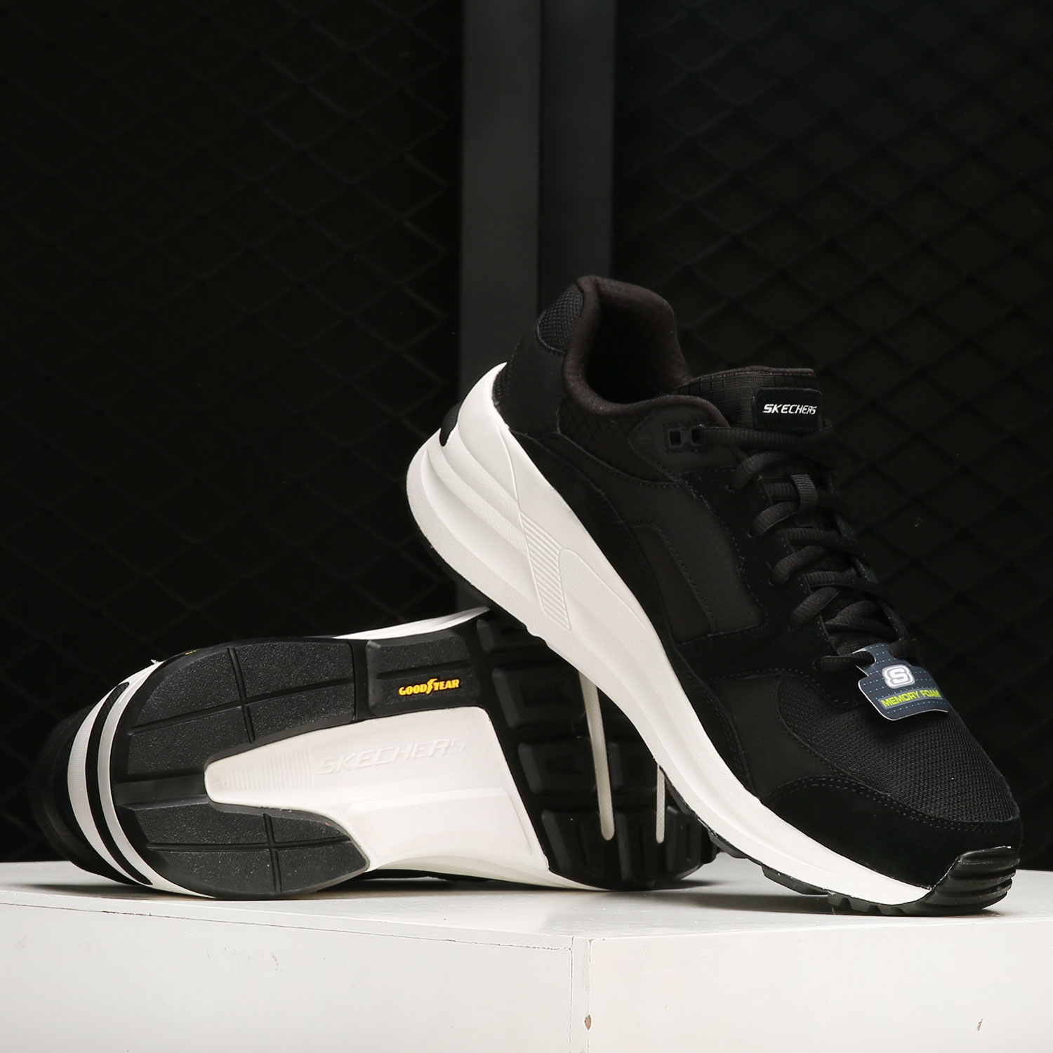 Skechers/斯凯奇正品 当季新款男子时尚耐磨休闲运动鞋