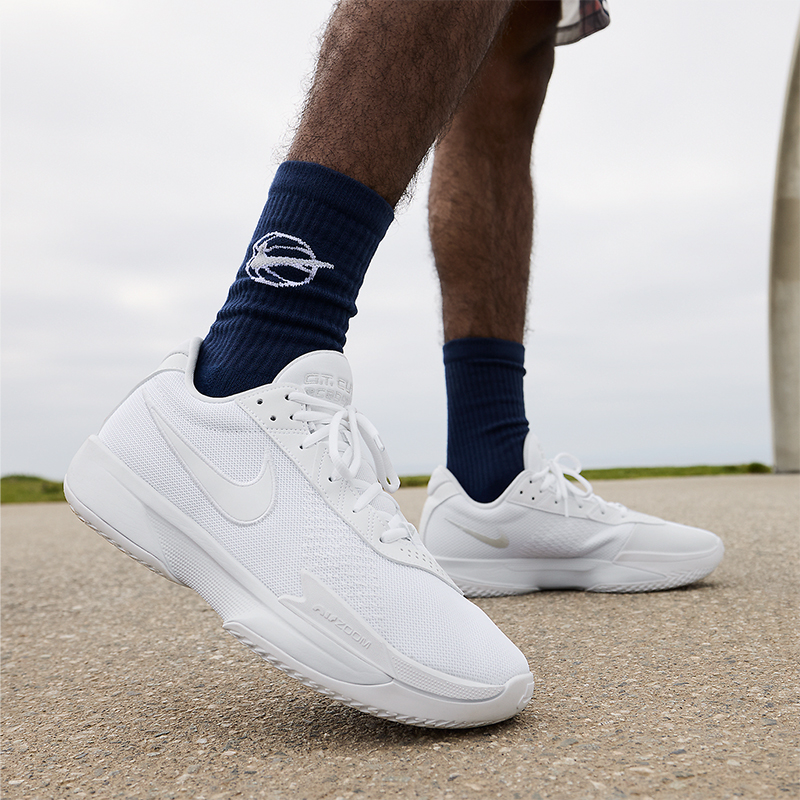 耐克男士实战缓震篮球鞋