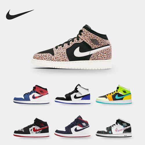 耐克高帮休闲风篮球鞋