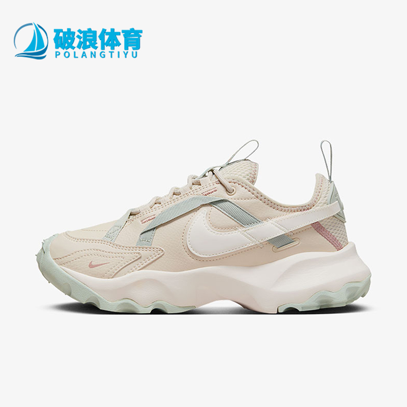 耐克女子厚底时尚运动鞋