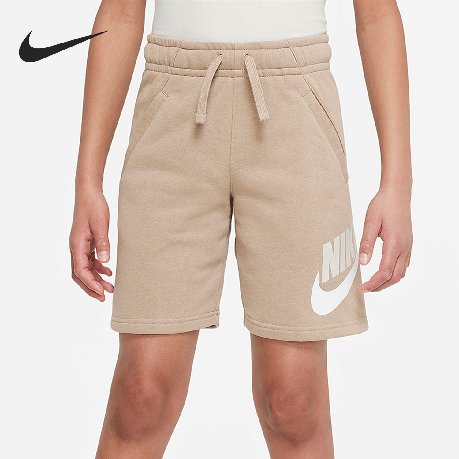 耐克大童运动五分短裤