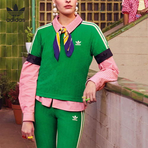 休闲短袖Adidas/阿迪达斯