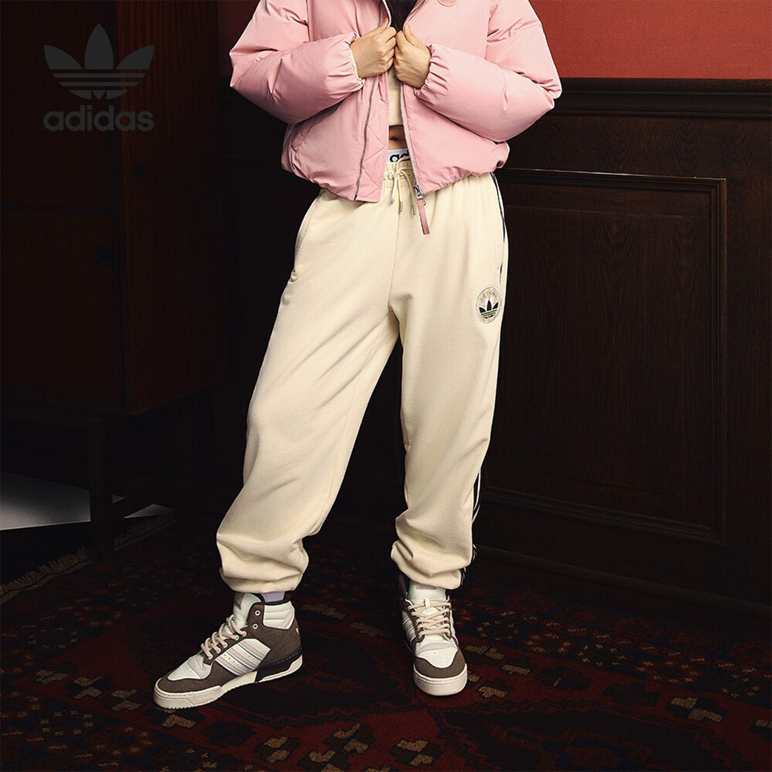 阿迪达斯女士简约运动束脚长裤