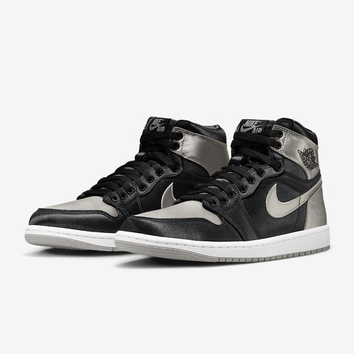 Nike/耐克正品Air Jordan 1 Retro女士经典复古篮球鞋FD4810-010