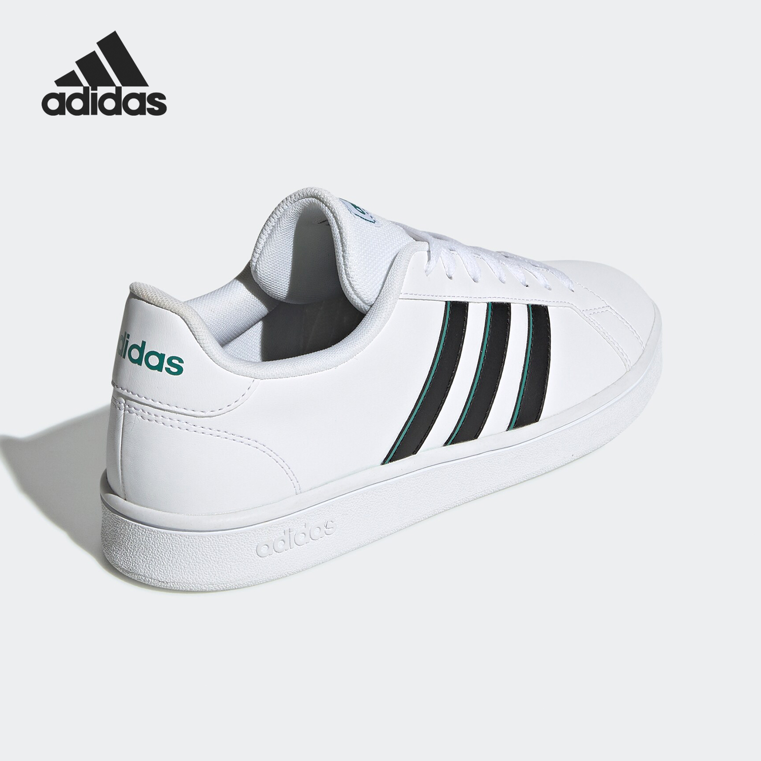 Adidas/阿迪达斯男子休闲板鞋