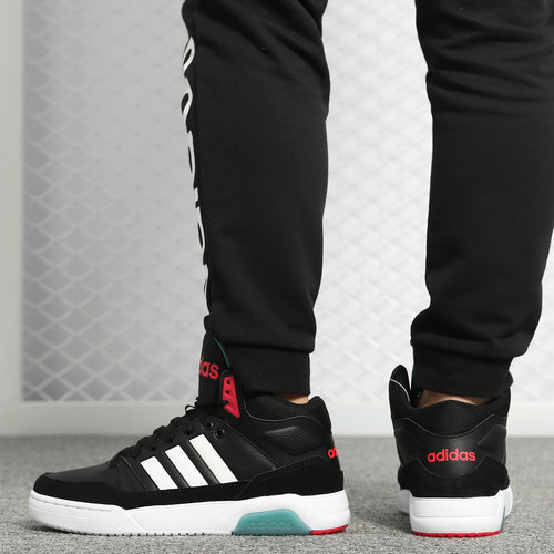 Adidas/阿迪达斯正品当季新款运动高帮舒适板鞋休闲鞋EE6070