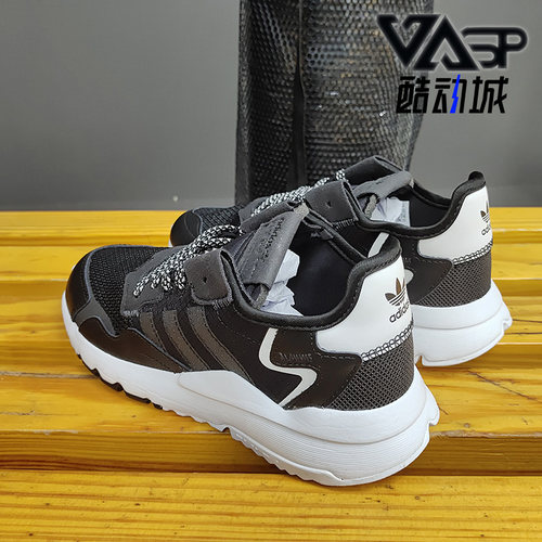 adidas阿迪达斯休闲鞋