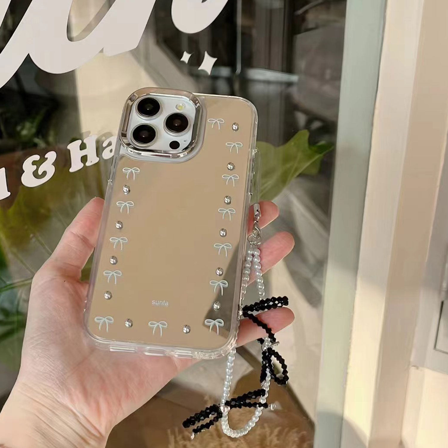 iphone15pro小众简约蝴蝶结高级感14max镜面手提挂绳手机壳16苹果13适用新款全包防摔软壳韩国17保护套硬壳12