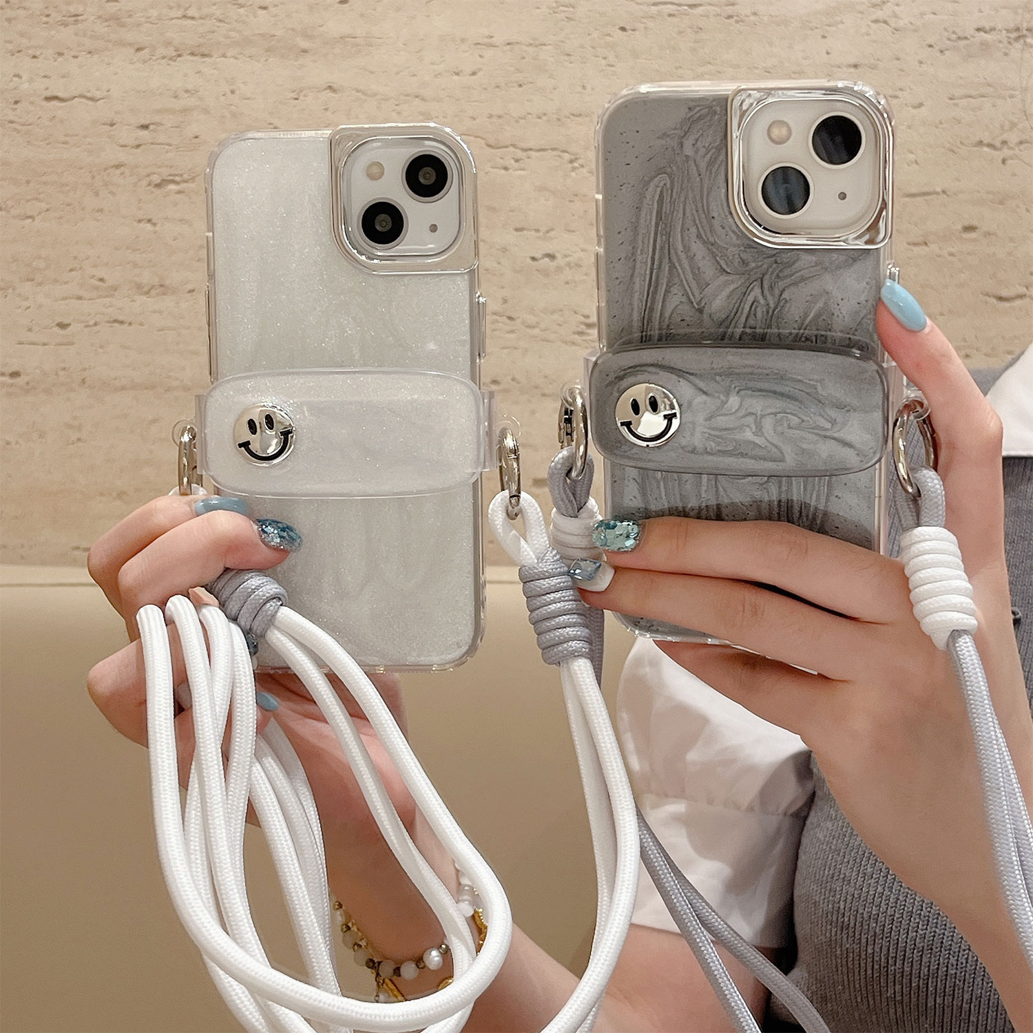iphone15pro小众高级感斜挎可背挂绳背夹14max闪粉笑脸手机壳12苹果13适用新款全包防摔软壳韩国ins保护套11
