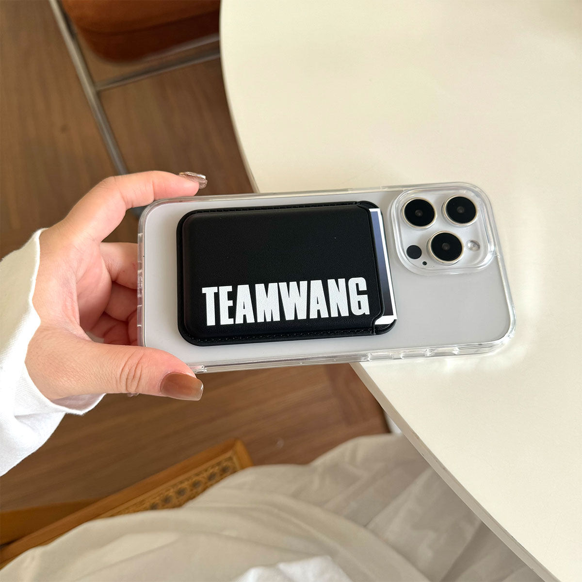 iphone17韩国复古卡包磁吸手机壳