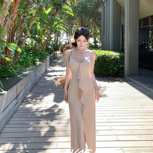 甜甜式 气质纯欲小女人V领荷叶边拼接开衩设计吊带连衣裙A25200