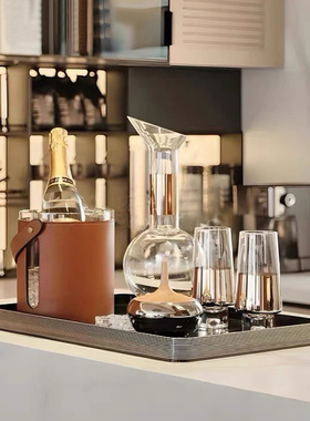 摆件饰品展厅玻璃酒水托盘