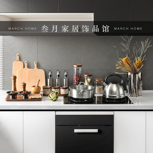 样板间厨房摆件橱柜搭配组合不锈钢锅具花艺装饰品道具轻奢区定制