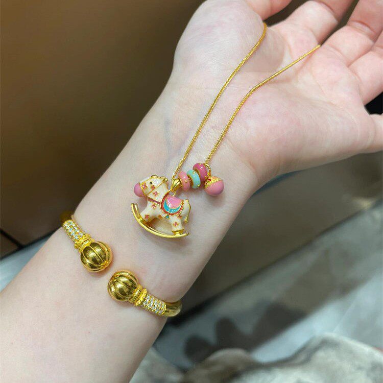 轻奢高级感旋转木马项链女珐琅彩