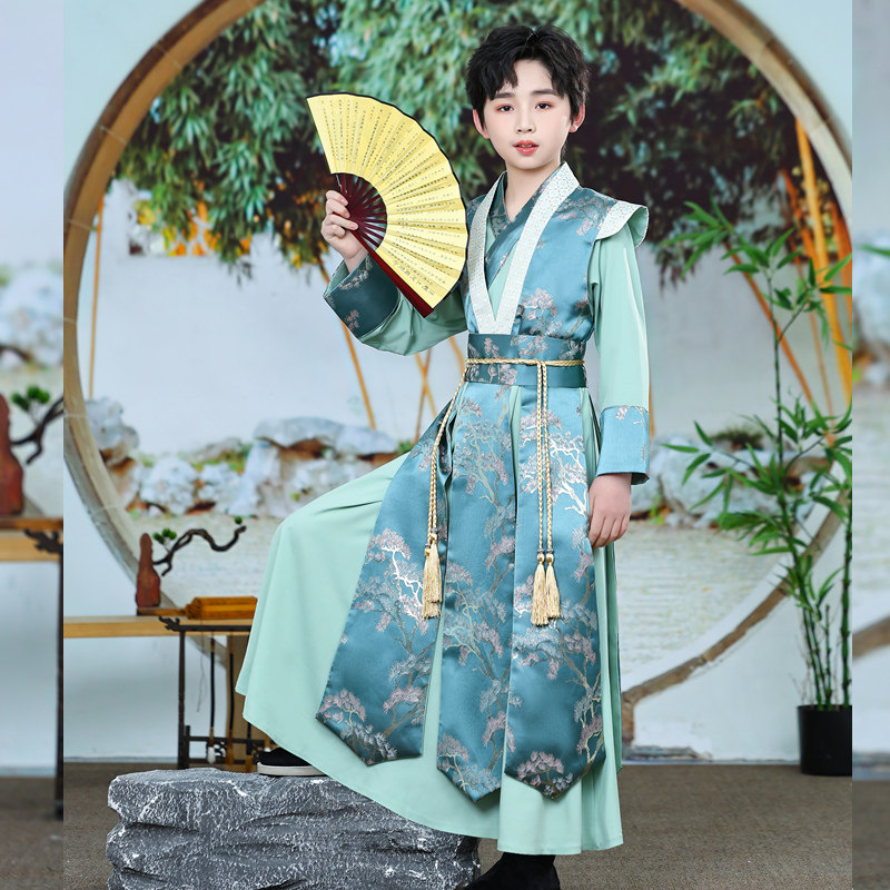 男童汉服明制2026新款青少年儿童古装演出服古风帅气少爷男孩唐装图片