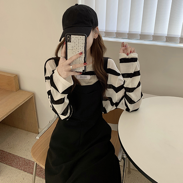 WW杨婉婉条纹上衣+背带裙两件套