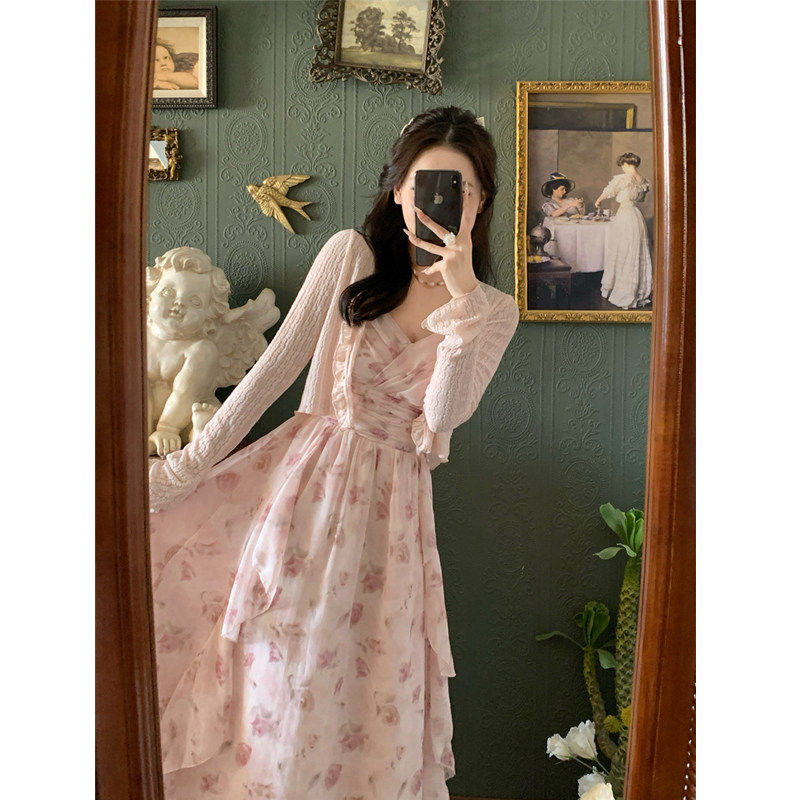 小个子温柔法式绝美长裙海边度假粉色碎花吊带洋装子套装女夏季