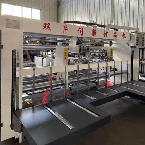 厂家VTT供应全新速服纸打钉机 速25箱00型片半自动双钉伺箱机