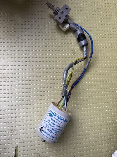 适用于海尔冰箱滤波电容器变频冰箱电容0.47uf+0.33uf