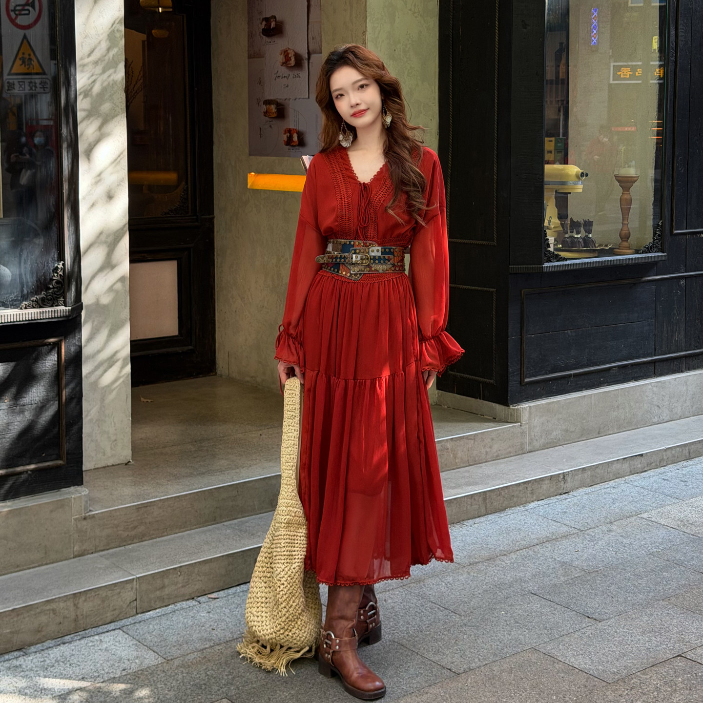 波西米亚风红色连衣裙马甲二件套度假风长裙川西沙漠旅游复古穿搭