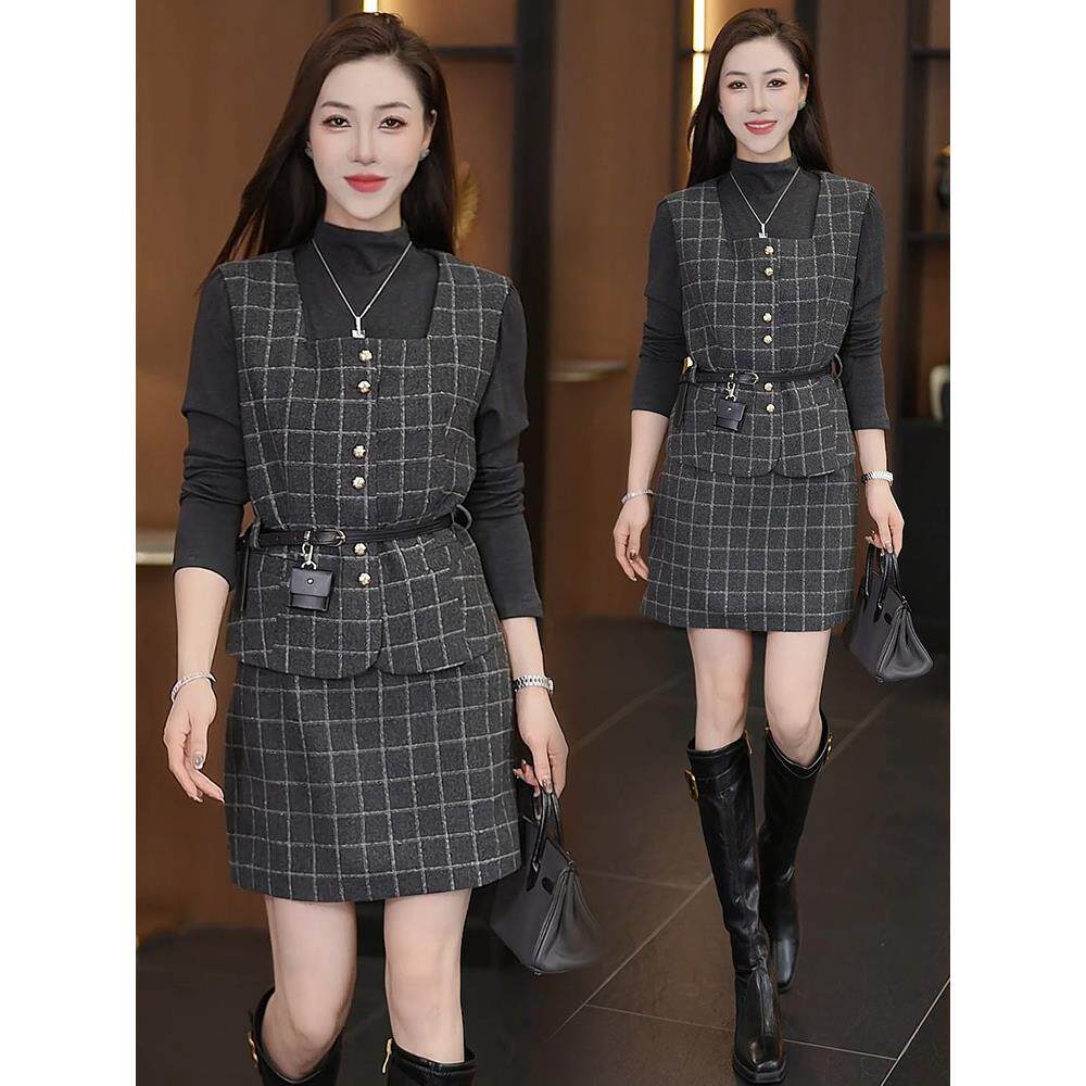 时尚套装裙女2026春季新款洋气显瘦系带格子马甲打底衫短裙三件套