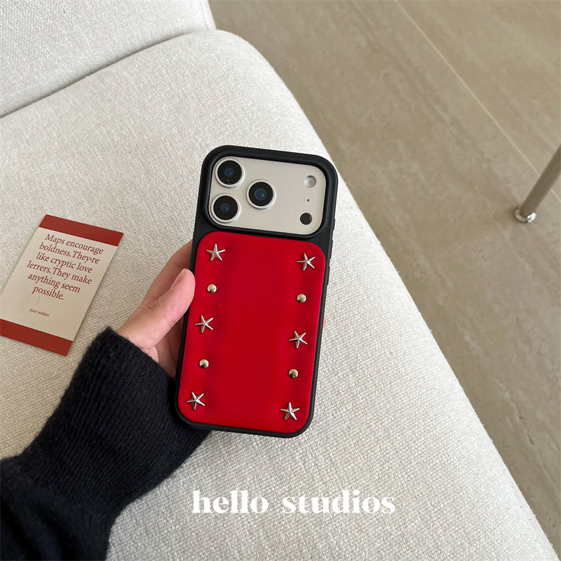 hello studio高级感圣诞红色铆钉壳适用苹果17prom