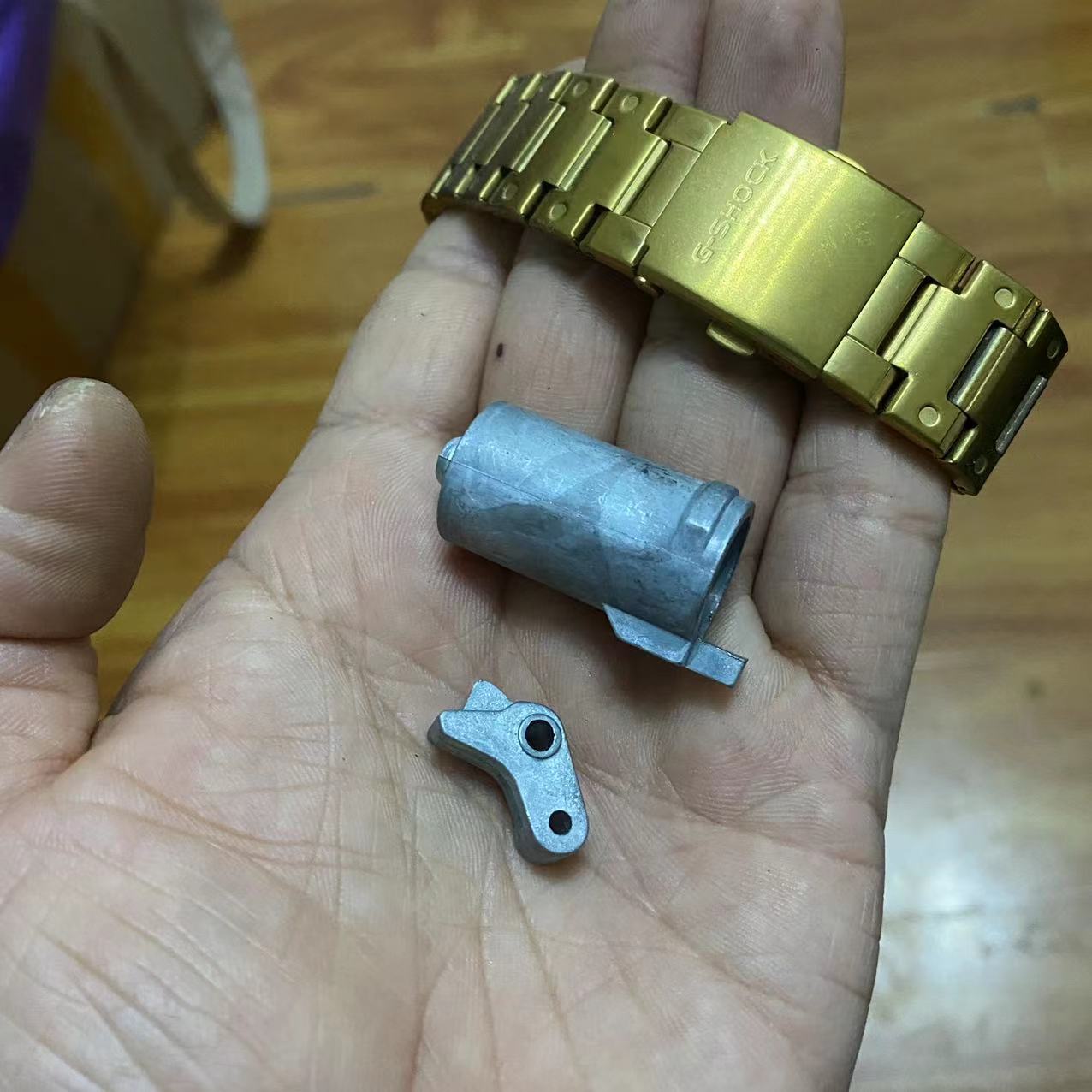 铁铁爱Q1正三泰格洛克金属内脏