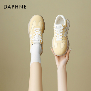 达芙妮德训鞋2026年春季百搭不撞款运动鞋拼色厚底小个子增高女款