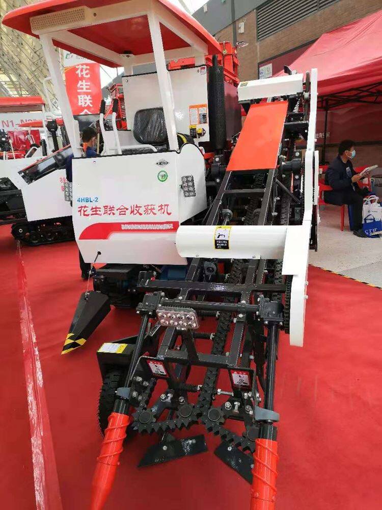 全自动新花生联合收割机履带式自走收花生机子大量现货供应