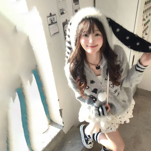 小杭还没吃饱原创软糯小猫兔耳朵连帽开衫毛衣女宽松宅萌秋冬外套