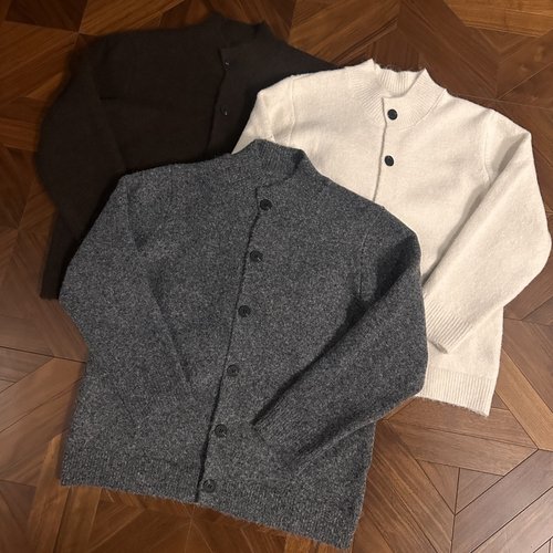 花纱羊毛混纺半高领毛衣