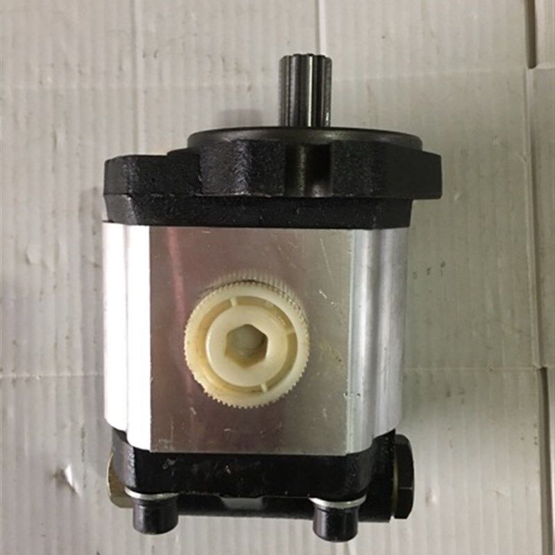 福田欧豹拖拉机配件70 80w 90 100转向泵转向恒流泵液压泵