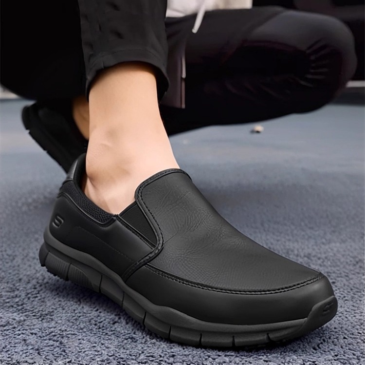 斯凯奇一脚蹬休闲皮鞋